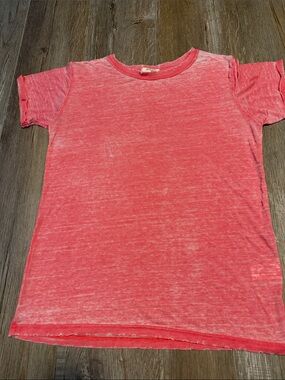 Refined Canvas Heathered Coral Short Sleeve Tee